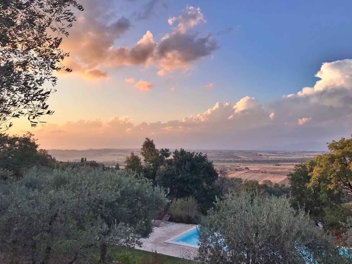 Fonte Pace Luxury Villa - A Fontanaro Property Paciano Exterior photo